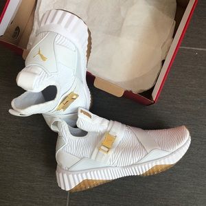 Puma Defy Sneakers NEW!